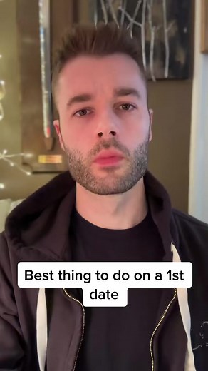 Best thing to do on a 1st date. #texting #single #datingadvice #datingadvice101 #datingadviceforwomen #datingexpert #love #women #datingtipsforwomen #datingtips #30s #datingapps #usa | RTP Dating Method