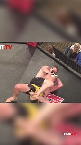 💀Force The Tab💀 Sean Skyler is stretched out, making it hard to work. He's defending against the fight and then he taps out. Have you ever seen a match end like this? #SeanSkyler #fight #defending #tapout #MMA | FIGHT.TV