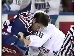 Adam Deadmarsh vs Mark Osborne