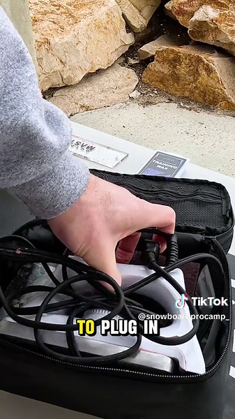 Quick Tips for Waxing Your Snowboard