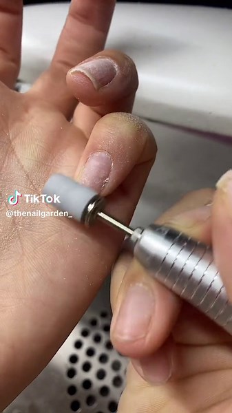 #softips #sofgel #lipsticknails