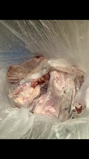 Persiapan masak daging pake presto #presto #pancipresto #panciprestokaca #pancikaca #pancimultifungsi #prestoviral #panciprestoviral #pancitekanantinggi #masakandaging #resepdagingempuk #panciprestoterbaru