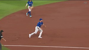 What a play by Matt Chapman. 🥵 | Sportsnet