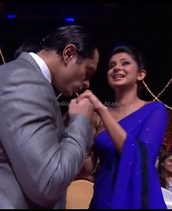 329K views · 2.1K reactions | Jennifer Winget can't believe this殺殺 #ITAAwards #Fun #Laughter #comedy #moments #funnymoments #trending #indiantelevisionacademy #TV #bollywood #masti #entertainment #ITA2022 #ITA2023 #ITA2021 #krushnaAbhishek #bhartiSingh #ManieshPaul #KapilSharma | Indian Television Academy | Facebook