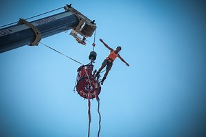 Sporturi extreme în centrul Bucureştiului – VIDEO