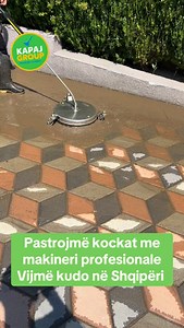 Info: 0684141855 #kapajgroup #pastrimithellë #pastrimprofesional #pastrimprofessionalshqipëri #reel #pastrim #shqiperi #pastrimoborri #pastrimishtëpive #pastrimi #merry #christmas #merrychristmas | Kompania e Pastrimit - Kapaj Group