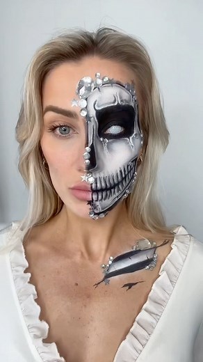 59 reactions · 16 comments | Half Skull ✌ I wanted to do something that was slightly easier to achieve & doesn’t take as long- a makeup tutorial on this look is now up on my YouTube channel! Direct link is in my bio  What looks do you guys want to see next?! #sfxmakeup #skullmakeup #spookyseason | Alyshia Jones Makeup Tutorials | Facebook