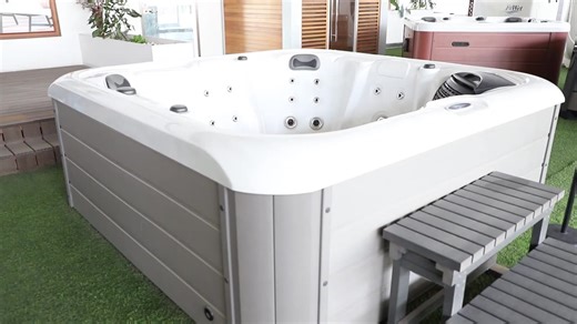 Sunrans 6 Persons Outdoor Balboa Hot Tub Weather Resistant Acrylic Spa Tub for Backyard