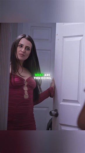 Amazing Clips on Instagram: "Stepsis caught him on doing that #reelsvi̇ral #beautifulgirls❤️ #viralvid #stepsister #floridagirls"