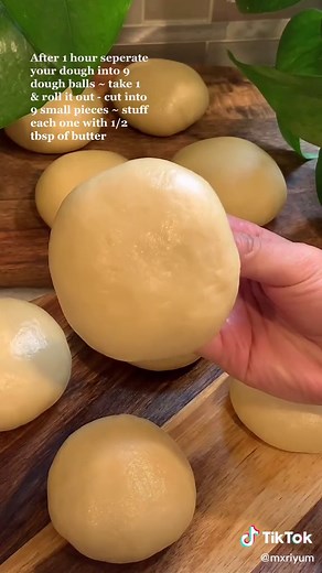 Delicious Coffee Buns Recipe with Coffee Cookie Dough Topping