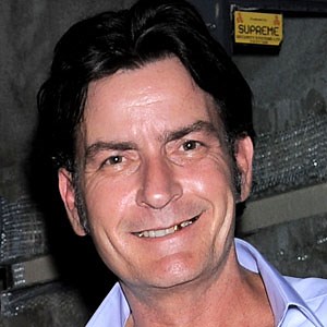 Charlie Sheen Gets "F--king Hammered" and Walks Through a Taco Bell Drive-Thru: Watch the Video!