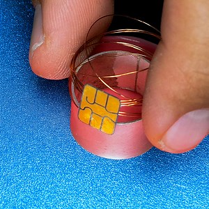 19K views · 30 reactions | Turn An Old Credit Card Into A Stylish Payment Ring! ➡️ | 5-Minute Crafts Play | Facebook