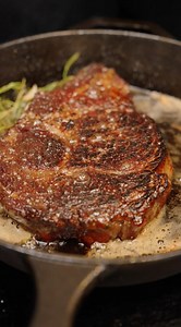 When we say the possibilities are endless with the Woodridge Elite, we mean it. The included side burner allows for scorching-hot searing, sautéing, simmering, deep frying, and more, so there’s truly no limit to what you can cook. 🔥 Tap the link below to learn more. https://bit.ly/3XI5yTp #WoodridgeElite #TraegerWoodridge #TraegerBBQ #TraegerGrills | Traeger Grills