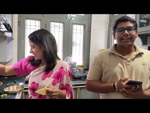 Traditional Look Mein Unique Recipe | Saree Pehenkar Cooking Vlog