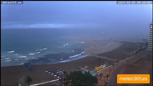 Fuengirola this morning after torrential rain Live weather webcam: https://meteo365.es/livecams/fuengirola-puerto.php | Spainweather
