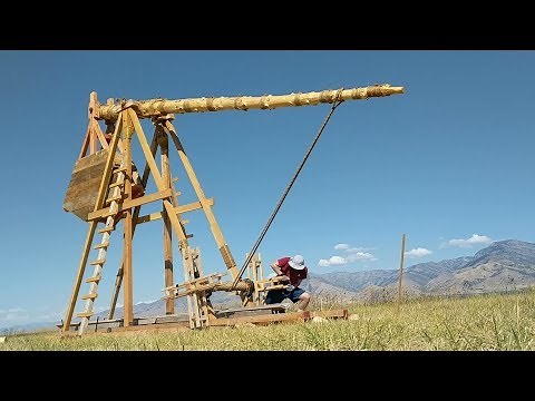 Launching my 1,000-lb Medieval Trebuchet by Myself