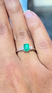 18ct Gold Emerald Diamond Ring Natural Round & Emerald Cut Three-stone 0.70ct - Etsy