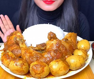 42K views · 1.4K reactions | ASMR EATING SPICY EGG CHICKEN LEG CURRY SALAD | ASMR Recipe | Facebook