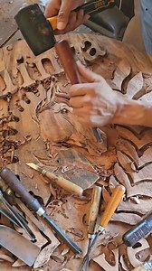 74K views · 2.9K reactions | Arte tallado en madera de guanacaste. Un logo es esencial porque representa visualmente una marca o entidad, permitiendo su identificación, siendo fácil de recordar, proyectando profesionalismo, calidad, seguridad y generando una conexión emocional con quién lo mire. | Escultor Jonathan Barrantes | Facebook