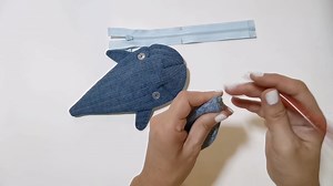 3.7K views · 92 reactions | DIY Pencil Bag From Old Jeans | Sewing | Tutorial #fashion #diy #Tutorial #online #handmade | SisterQuilt | Facebook