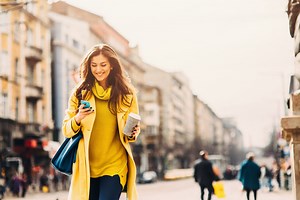 Women are happier being single than men, study finds