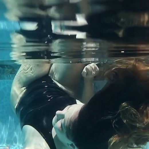 Long Hair Underwater Breathhold ASMR on Patreon OnnaLoves