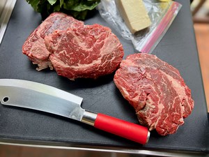 Spinalis Steak and Grilled Salad | GrillinFools.com