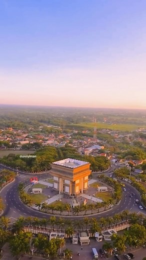 2.7K views · 134 reactions | Panggon kenanganku karo dee, awakmu due kenangan opo neng kene cah? @onnyiman #kediri #mampirkediri #gumul #slg | Mampir Kediri | Facebook