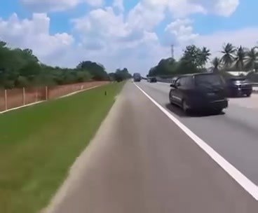 20K views · 203 reactions | Yelah dalam singapore mana boleh bawak laju | Orang Kampung Kita | Facebook