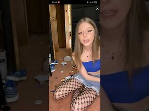 Upskirt in short skirt LIVE TIKTOK