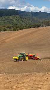 Getting seed in the ground 🌱🚜 #planting #maize #johndeere | John Austin Ltd