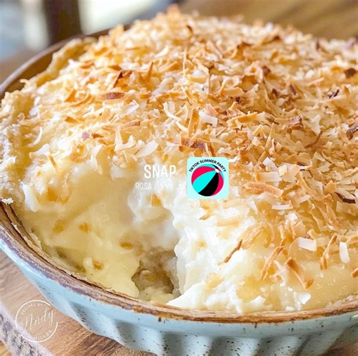 Impossible Coconut Custard Pie Ingredients: • 1/2 cup Bisquick • 3/4 cup sugar • 4 eggs • 2 cups milk • 1 cup flaked coconut • 1 tsp vanilla extract • 1 tbsp butter, softened Instructions: 1. Mix it up: In a large bowl, combine all the ingredients and mix until well blended. 2. Pour and bake: Pour the mixture into a buttered 9-inch pie pan. Bake at 400°F for 25-30 minutes, or until the custard is set. 3. Cool and enjoy: Allow the pie to cool completely. As it bakes, the magic happens: it separat