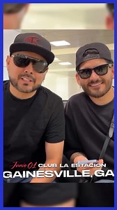 ✈️🎶 ¡Banda El Recodo hace historia! 🎺🌟 La icónica banda realizó un espectacular concierto a bordo de un avión, llevando su música a nuevas alturas. 🎵🔥 #VideoRola #Regionalmexicano #Músicaparatusojos #Vr #BandaElRecodo | Video Rola VR