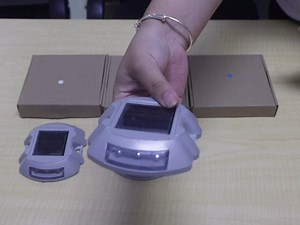 Solar Deck Lights Outdoor, Driveway Lights Solar LED Deck Lights Dock Lights Step Lights Outdoor Waterproof for Driveway Deck Garden Ground Path Yard (Green)