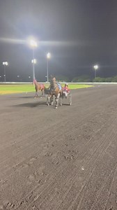 Bella Bellini wins the Hambletonian Maturity in a world-record tying 2:04.1! #pace22 #playbigm | Meadowlands Racetrack