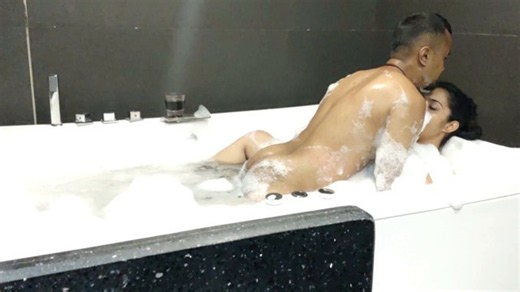 bathtub, xxxviralhubdotcom