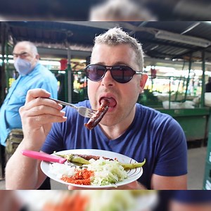 Where the LOCALS shop and eat in Skopje, (North) Macedonia??? #macedonia #skopje #skopjecity #Kofta #turkishcuisine #NorthMacedonia #streetfood #localmarket #foodtour #balkanfood #greeksalad #fetacheese #ohrid #pljeskavica This is the address to the Green Market: 11th October St. 18, Skopje 1000, North Macedonia | Food X Bert