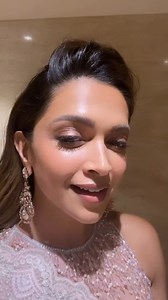Deepika Padukone shared a hilarious reel on social media as the actress joined the viral 'just looking like a wow' trend 😂👌 #runwaypakistan #runwayareels #trending #deepikapadukone #reel #socialmedia #actress #trending #wowreel #bollywood | RUNWAY PAKISTAN