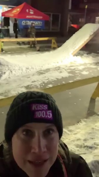 The Old Fashioned Christmas Walk is on until 9 tonight downtown North Bay. Fireworks can be seen from Oak St @ 9pm | KiSS 100.5 North Bay