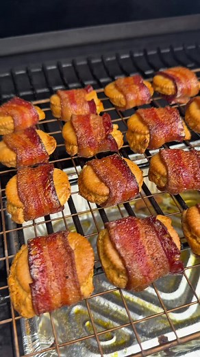 Irresistibly Smoky Bacon-Wrapped Cream Cheese Bites