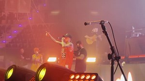 85K views · 4.4K reactions | Santa Fe Klan así canto “Te Ire a Buscar”.  | Coliseo Centenario de Torreón | Facebook