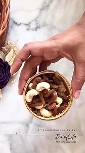 Make the most adorable #dryfruit basket with us! Keep it simple, keep it beautiful. 🌱 This season, gift a DaisyLife 💝🌼 #daisylife #thoughtfulgifting #gifting #corporategifting #corporategifts #corporategiftideas #corporategiftsindia #sustainablepackaging #packagingideas #giftpackaging #gifting #giftingsolutions #giftingseason #reelsinstagram #giftwrapping #giftboxes #ecofriendly | DaisyLife.in