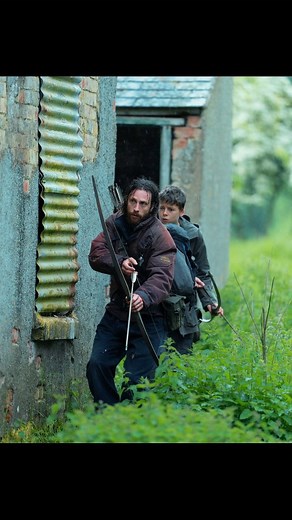 Dive in Cinema Co. on Instagram: "Originally, the follow-up was set to be titled "28 Months Later", continuing with the movie's timeline-set title motif. However, after so much time had passed since visiting this world in 2007 (28 Weeks Later (2007)), it was deemed more appropriate to name the film "28 Years Later". - 🍿28 Years Later | 2025 Created by: @diveincinema.co - #Film #Movies #Cinema #TVShow #TVSeries #TV #FilmFan #Cinephile #MovieLovers #Hollywood #CC #28YearsLater #CillianMurphy #28D