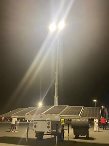 [Hot Item] Solar Powered Mobile Light Tower Cuboid LED Lighting Solution