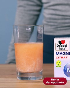 Magnesium Granulat zum Auflösen und Trinken mit leckerem Orange-Granatapfel-Geschmack. Mit Magnesium trägt es zur normalen Funktion der Muskeln und des Nervensystems bei. | Doppelherz