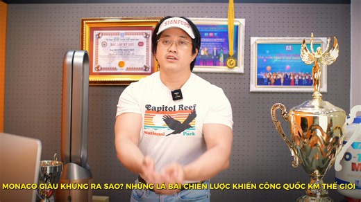 MONACO CÔNG GIÁO GDP 330K - SHOW DU THUYỀN VÀ F1 CLB TỶ PHÚ “KM MÀY” 🔥 Ở châu Âu có một nơi vừa là quốc gia Công giáo nhỏ bé, vừa là biểu tượng của sự xa hoa không giới hạn – đó chính là Monaco. Giữa Địa Trung Hải, chỉ mất vài phút lái xe là ra khỏi lãnh thổ, nhưng bên trong, từng mét vuông đất đều đắt hơn vàng, từng bến cảng là nơi trú ngụ của những siêu du thuyền triệu đô, từng khúc cua đường phố lại trở thành đường đua Formula 1 nóng bỏng nhất hành tinh. ⛪ Đặc biệt, Monaco vẫn giữ bản sắc Cô