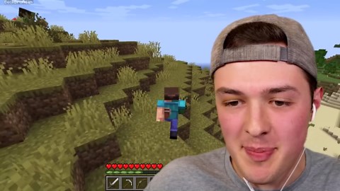 This realistic physics Minecraft mod will blow your mind!