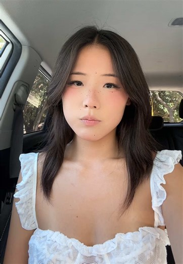 Exciting Upcoming Photo Shoot with Model Anna