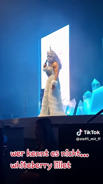 o8.o3.2o25 🩵K.I.Z Frauentagskonzert🩵 #Hamburg #barclayshamburg #barclaysarena #barclays #Maxim #konzertnurfürfrauen #frauentagskonzert #kizberlin #kiz #Bier @K.I.Z