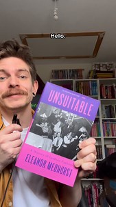 Day 4 of 28 queer history books for LGBT History Month. Unsuitable by Eleanor Medhurst looks at the history and politics of lesbian clothing through the ages. It talks about sooo much stuff, from Sappho to Gentleman Jack, top hats, violet tiaras, suffragettes, feminism, drag kings, female husbands, tiktok trends, politics, masculinity, butches, femmes, studs, gender nonconformityand so much more. Looking for more queer history books to read this LGBT history month? Check out The Proud Geek Onlin